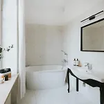 Bogoria House